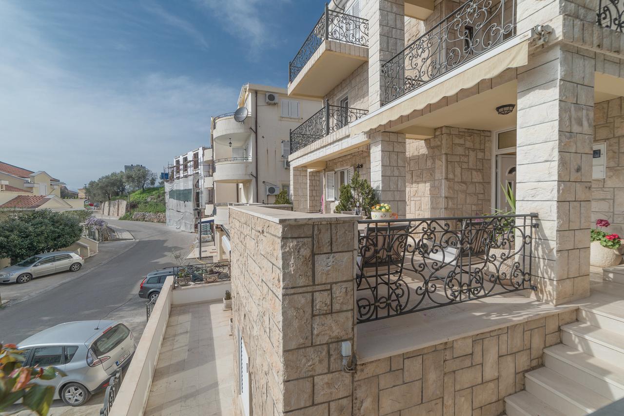 Apartments Vuksic Sveti Stefan Exterior foto